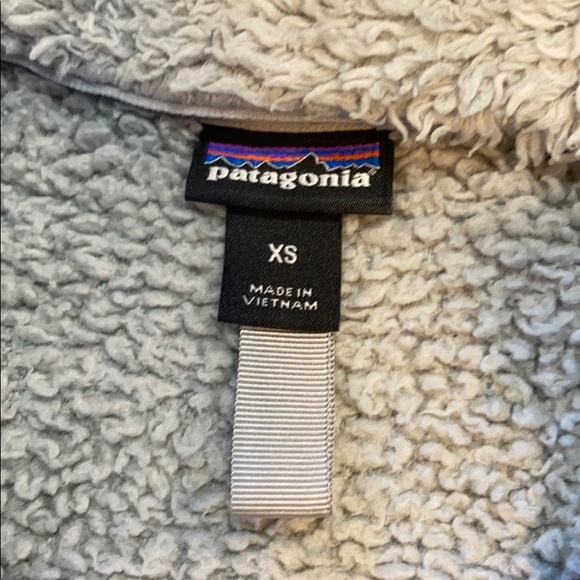 Patagonia 1/4 Zip Fuzzy Pullover - Picture 3 of 8